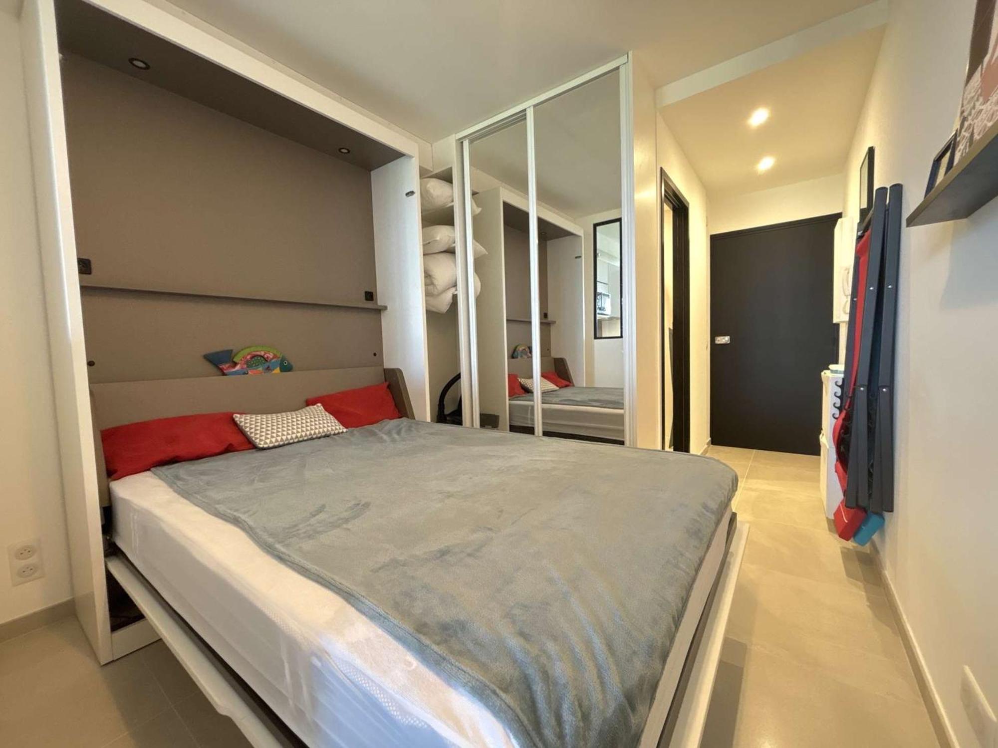 Studio En Bord De Mer A Royan, Parking, Tv, Tout Equipe - Fr-1-494-67 ภายนอก รูปภาพ